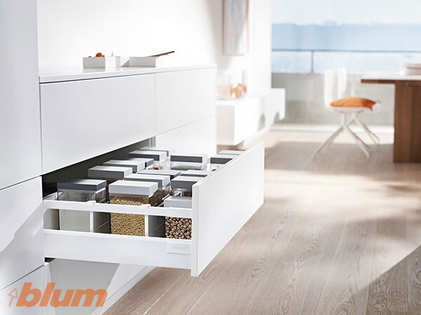 BLUM TANDEMBOX ANTARO 270MM VÝŠKA D BIELA KOMPLETNÁ ZÁSUVKA (BOČNICE K)