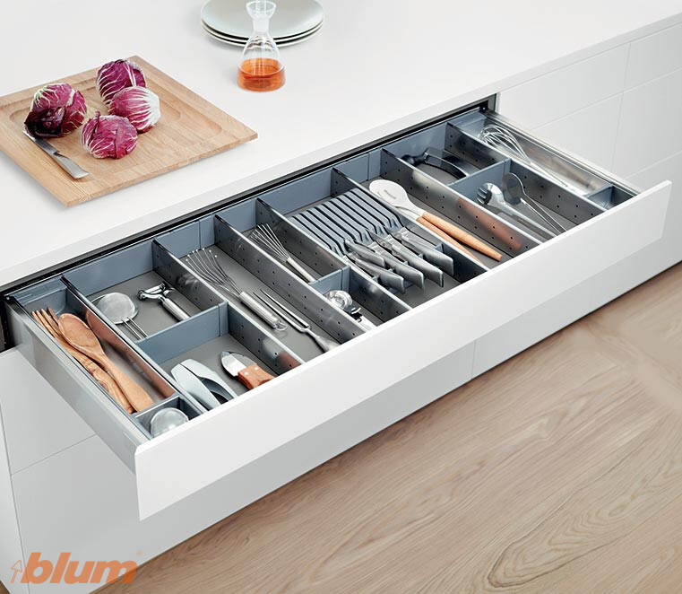 BLUM TANDEMBOX ANTARO 270MM VÝŠKA K ŠEDÁ KOMPLETNÁ ZÁSUVKA